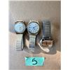 Image 1 : GROUP OF 3 WRISTWATCHES MAPPIN'S LORUS GUESS