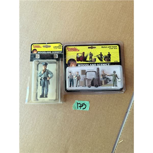 GROUP OF WOODLAND SCENICS SCENIC ACCENTS FIGURES SETS