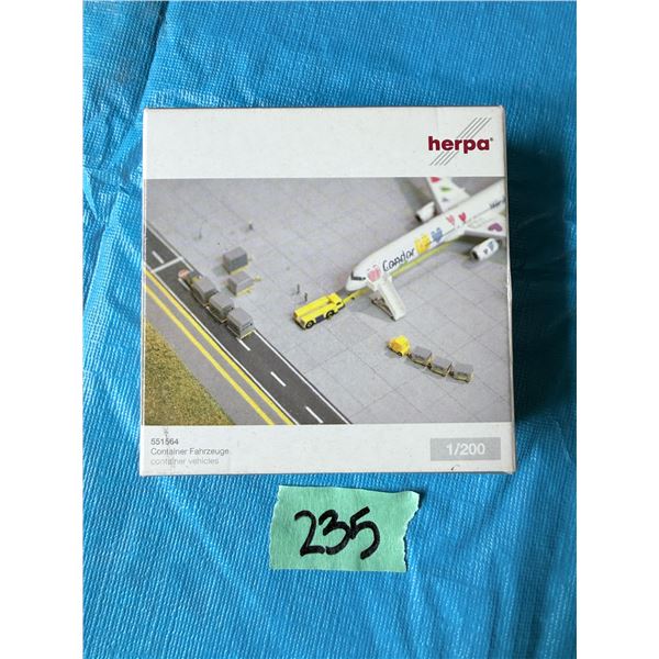 HERPA CONTAINER VEHICLES FAHRZEUGE 1:200 DIECAST MODEL AIRPLANE ACCESSORY