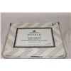 Image 2 : Kingsdown Royale Duvet Cover Set (Grey/White Chevron ) Size- Queen