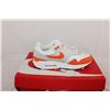 Image 3 : Nike W Air Max 1 (Neutral Grey/Safety Orange)
