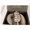 Image 6 : Pur Beauty Sleep on the Run Travel Set (Taupe or Champagne-Beige)