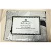 Image 2 : Kingsdown Royale Duvet Cover Set - White & Black