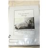 Image 2 : Fieldcrest Luxury Duvet Set - Light Grey