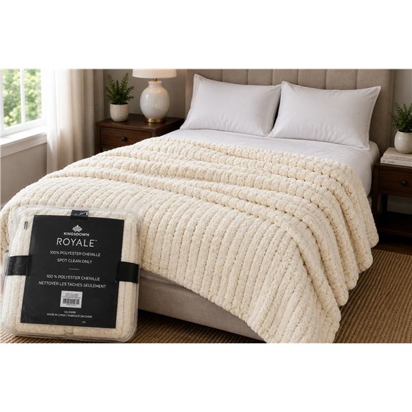 Kingsdown Royale Chunky Knit Throw - Ivory