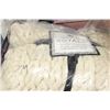 Image 2 : Kingsdown Royale Chunky Knit Throw - Ivory