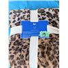 Image 1 : MIXED LOT PIER 1 THROW AND CLEVERMADE TOTE 2-PACK BRAND NEW