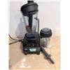 Image 1 : VITAMIX 5000 BLENDER WITH TWO CONTAINERS AND TAMPER