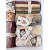 Image 4 : THIMBLEBERRIES CELEBRATE 20/08 COLLECTOR'S BOX WITH FABRIC SAMPLES