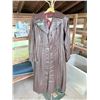 Image 1 : VINTAGE BROWN GENUINE LEATHER COAT SIZE 12