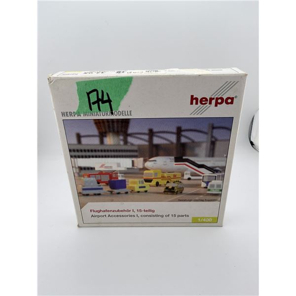 HERPA 1:400 AIRPORT ACCESSORIES I 15-PART SET