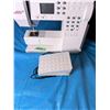 Image 8 : BERNINA ACTIVA 125 SEWING MACHINE
