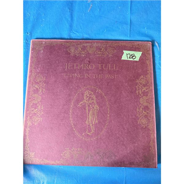 JETHRO TULL LIVING IN THE PAST VINYL RECORD