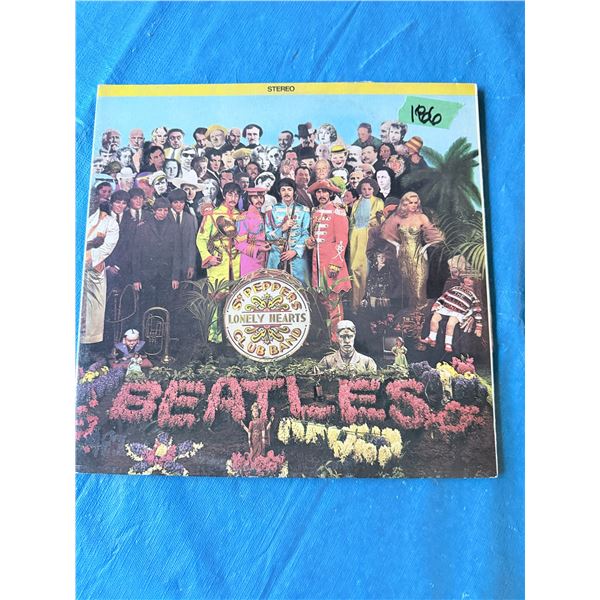 THE BEATLES SGT PEPPER'S LONELY HEARTS CLUB BAND STEREO VINYL RECORD