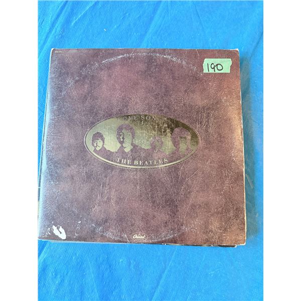 CAPITOL RECORDS THE BEATLES VINYL RECORD