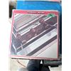 Image 1 : THE BEATLES 1962-1966 VINYL RECORD