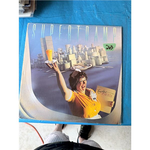 SUPERTRAMP BREAKFAST IN AMERICA VINYL RECORD