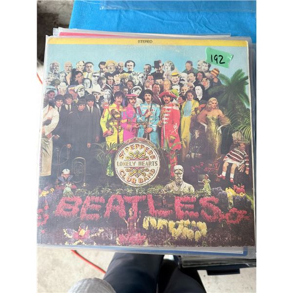 THE BEATLES SGT. PEPPER'S LONELY HEARTS CLUB BAND STEREO VINYL RECORD