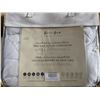 Image 2 : SmartSilk Gold 100% Silk-Filled Comforter – White – Twin Size