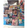 Image 2 : MIXED LOT ACTION FIGURES AND DIECAST VEHICLES