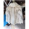 Image 5 : VINTAGE FUR COAT SIZE MEDIUM