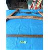 Image 2 : VINTAGE WOODEN-HANDLED SAW