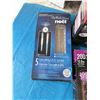 Image 2 : INDOOR/OUTDOOR LIGHTS WITH MULTIPLE FUNCTIONS HOLIDAY LIGHT SET