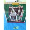 Image 2 : LEMAX HOLIDAY VILLAGE DISPLAY
