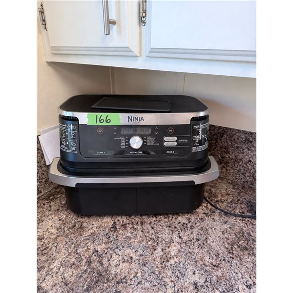 NINJA FOODII FLEX BASKET AIR FRYER  WITH MEGAZONE