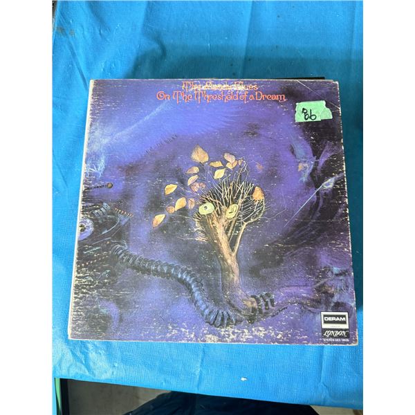 DERAM THE MOODY BLUES — ON THE THRESHOLD OF A DREAM VINYL RECORD