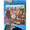 Image 1 : THE BEATLES SGT. PEPPER'S LONELY HEARTS CLUB VINYL RECORD