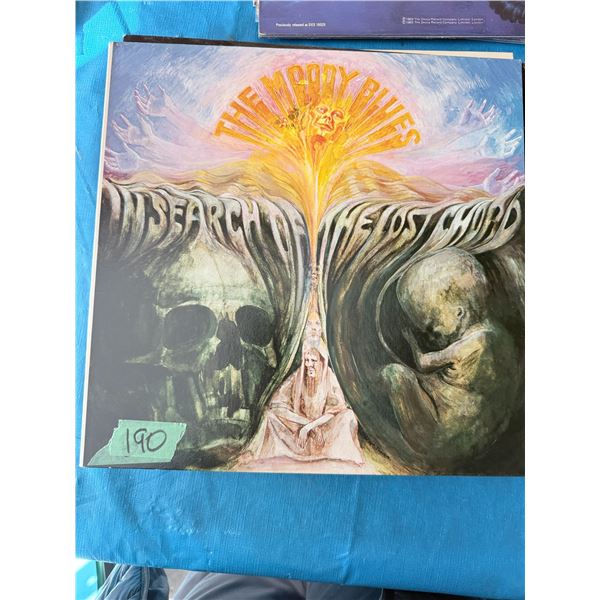 THE MOODY BLUES IN SEARCH OF THE LOST CHORD VINYL RECORD