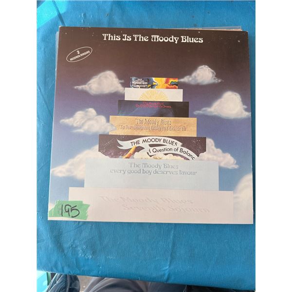 THE MOODY BLUES THIS IS THE MOODY BLUES 2 RECORDS VINYL RECORD
