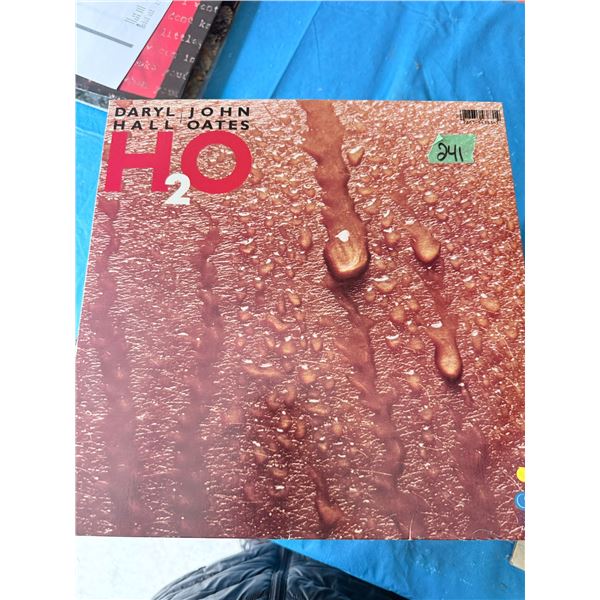 DARYL HALL & JOHN OATES H2O VINYL RECORD