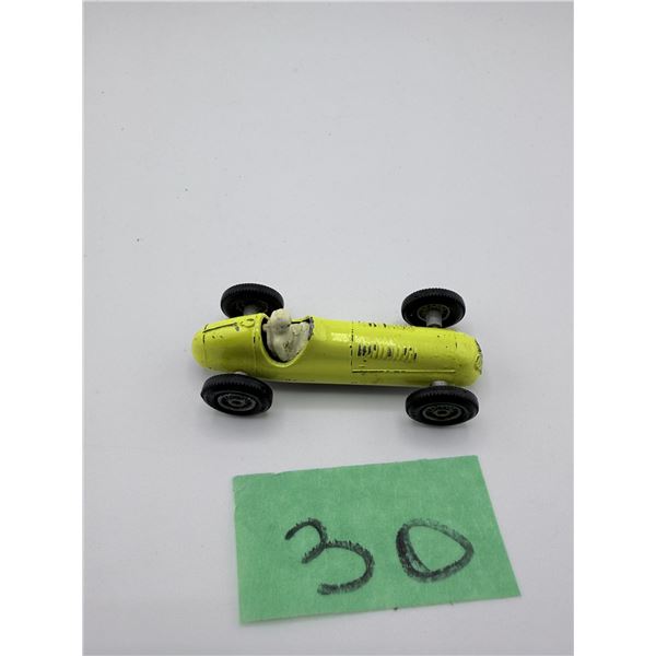 LESNEY/MATCHBOX NO. 52A MASERATI 4CLT/1948 RACING CAR – YELLOW