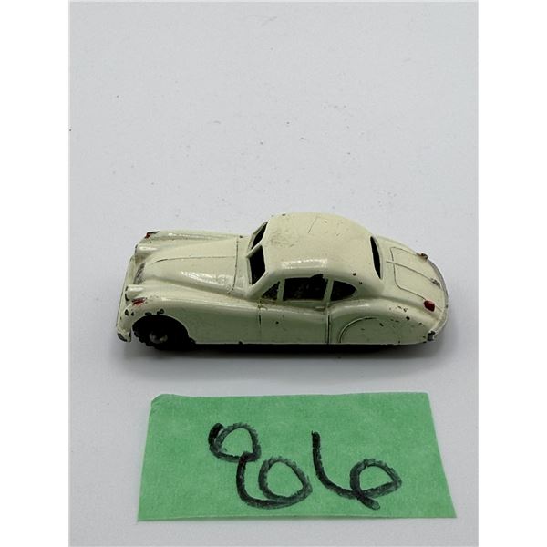 LESNEY/MATCHBOX NO. 32 JAGUAR XK140