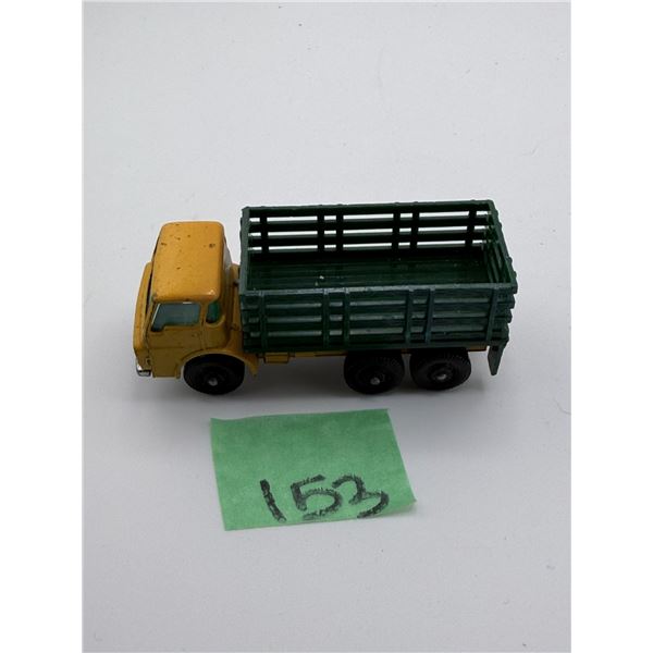 LESNEY/MATCHBOX NO. 4 STAKE TRUCK