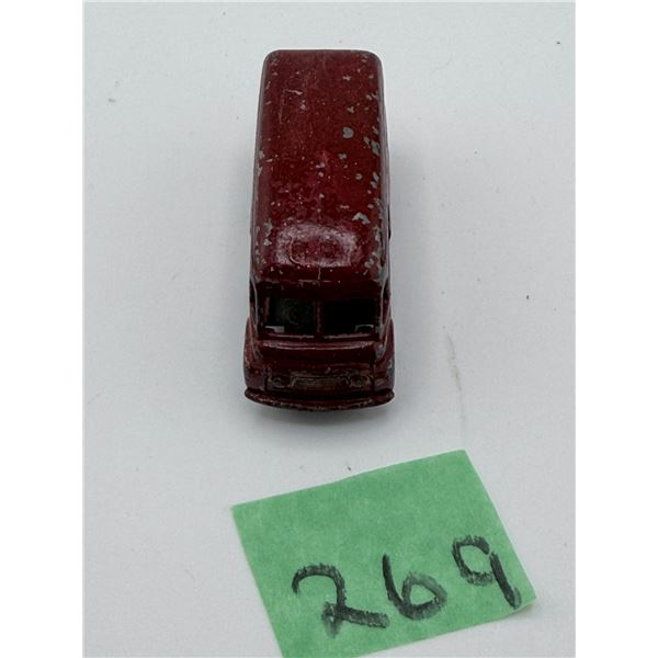LESNEY/MATCHBOX NO. 69 COMMER 30 CWT NESTLÉ'S VAN DIECAST