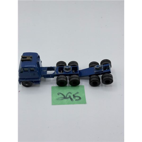 LESNEY NO. 9 HENDRICKSON TRACTOR MAJOR PACK DIECAST MODEL TRUCK