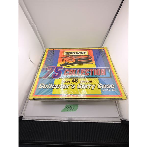 MATCHBOX 75 COLLECTION COLLECTOR'S CARRY CASE AND PLAY CITY