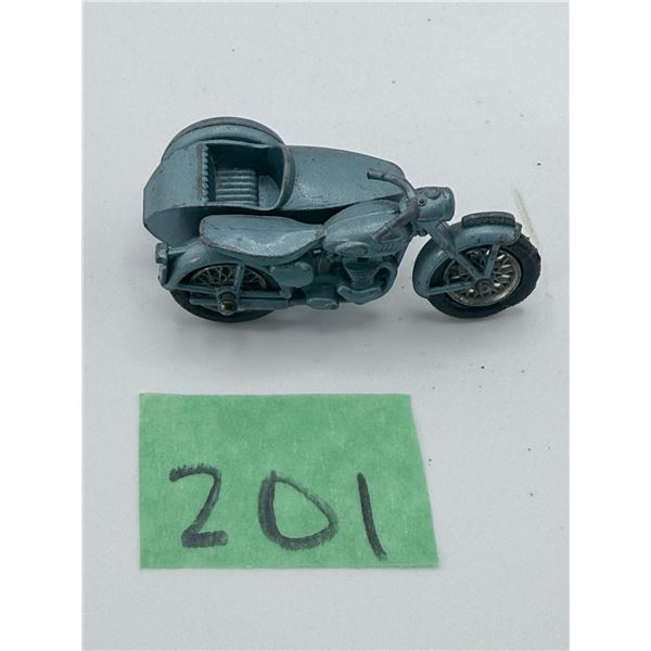 LESNEY/MATCHBOX NO. 4 DIECAST TRIUMPH T110 MOTORCYCLE WITH SIDECAR