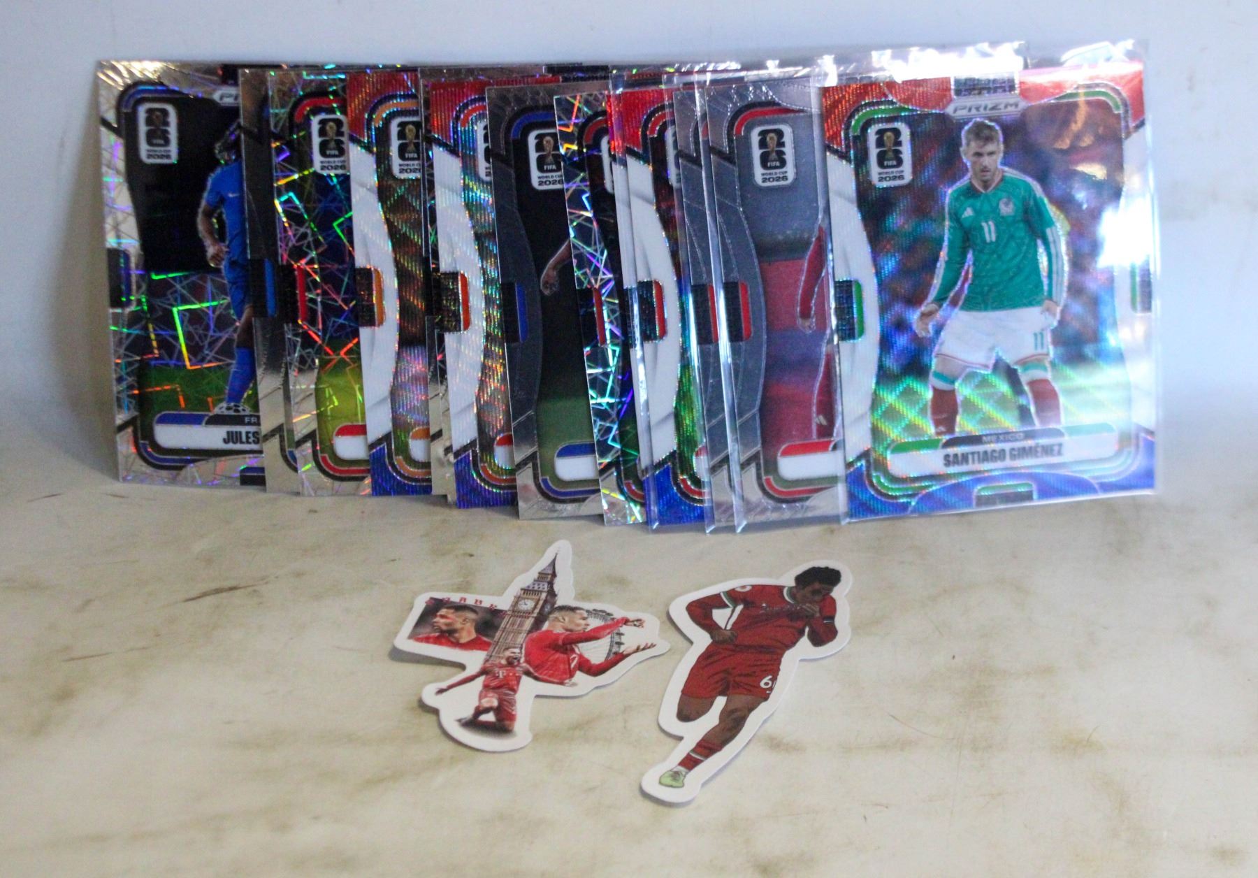 6025 - 2024 PANINI PRIZM SOCCER 15-CARD LOT - Kastner Auctions